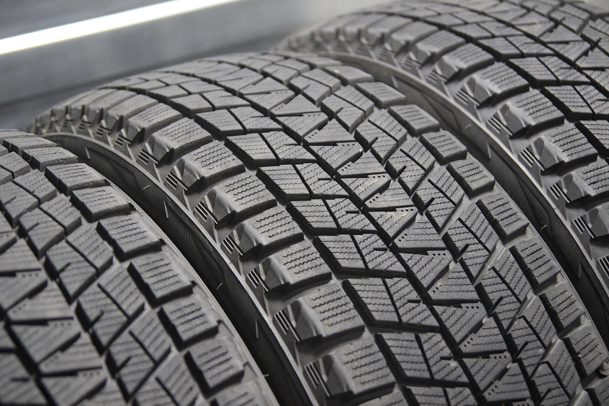 Bridgestone blizzak v3 отзывы. Blizzak DM-v3. Бриджстоун Blizzak DM v3. Бриджстоун близак DM-v3. Bridgestone Blizzak DM-v3 215/65 r17 106s XL.