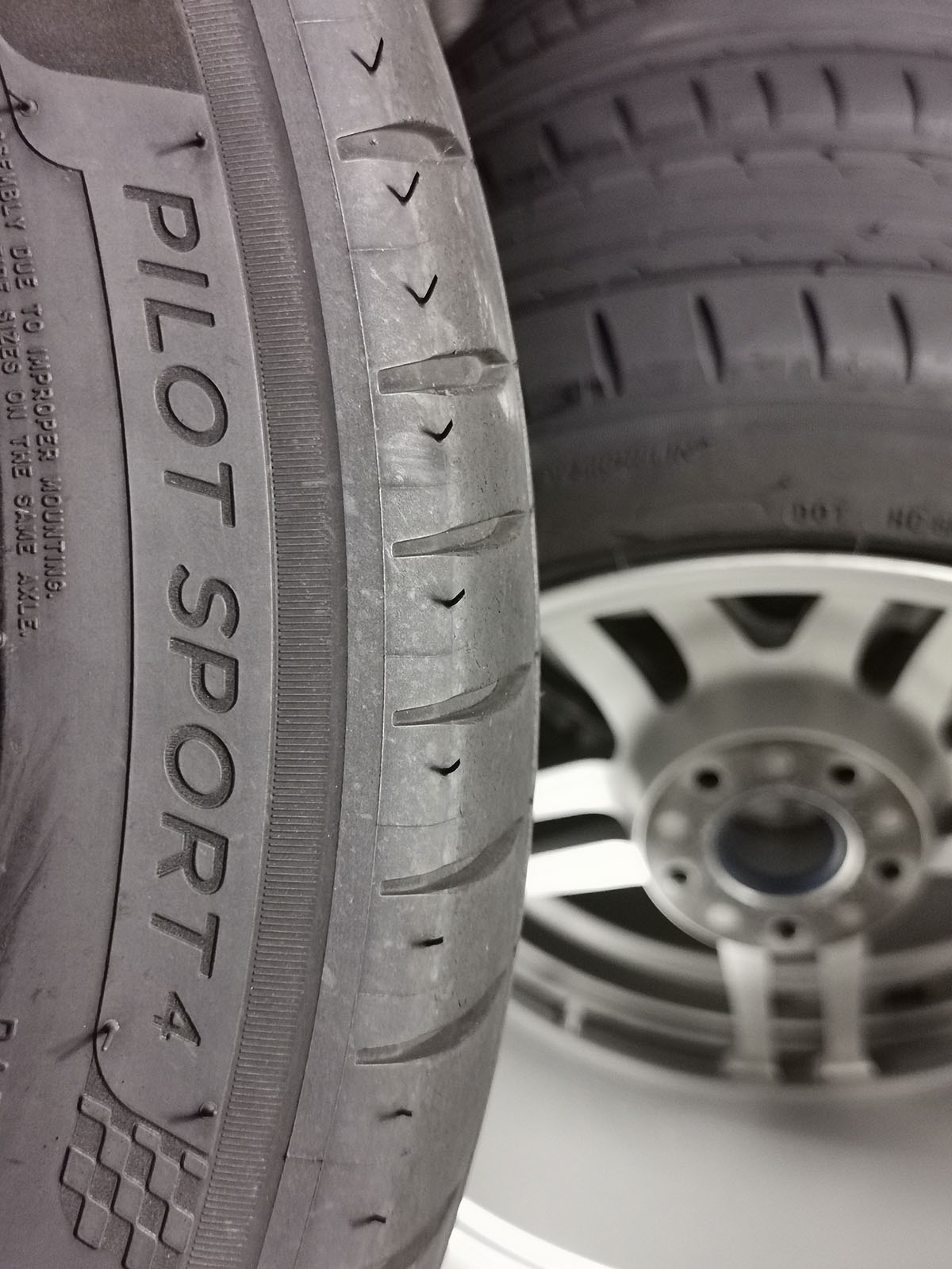 Шины Michelin Pilot Sport 4 - Japan Wheels