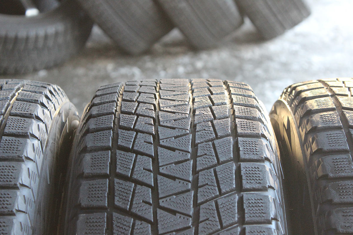 Bridgestone v3 отзывы. Bridgestone Blizzak DM-v1.
