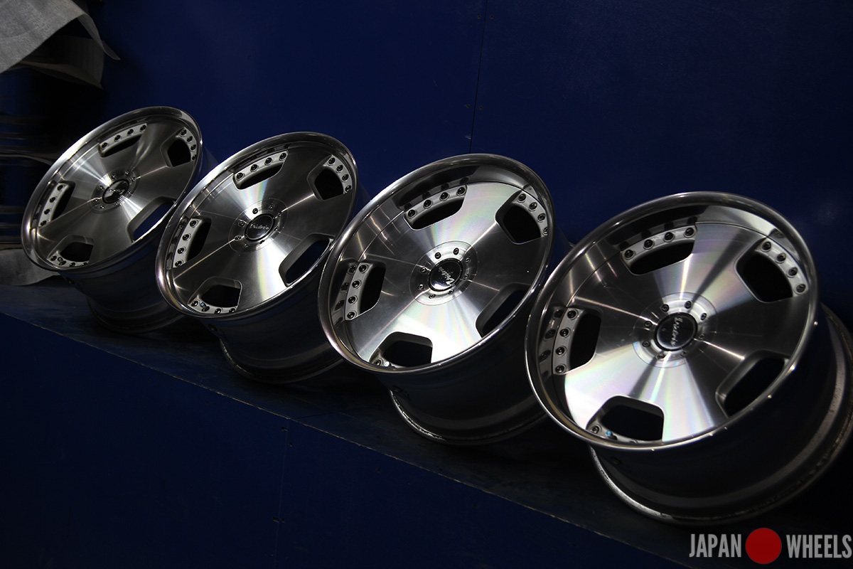 RAYS kreutzer victrix 19インチ 深リム 3ピース Диски Rays Victrix Kreutzer - Japan Wheels